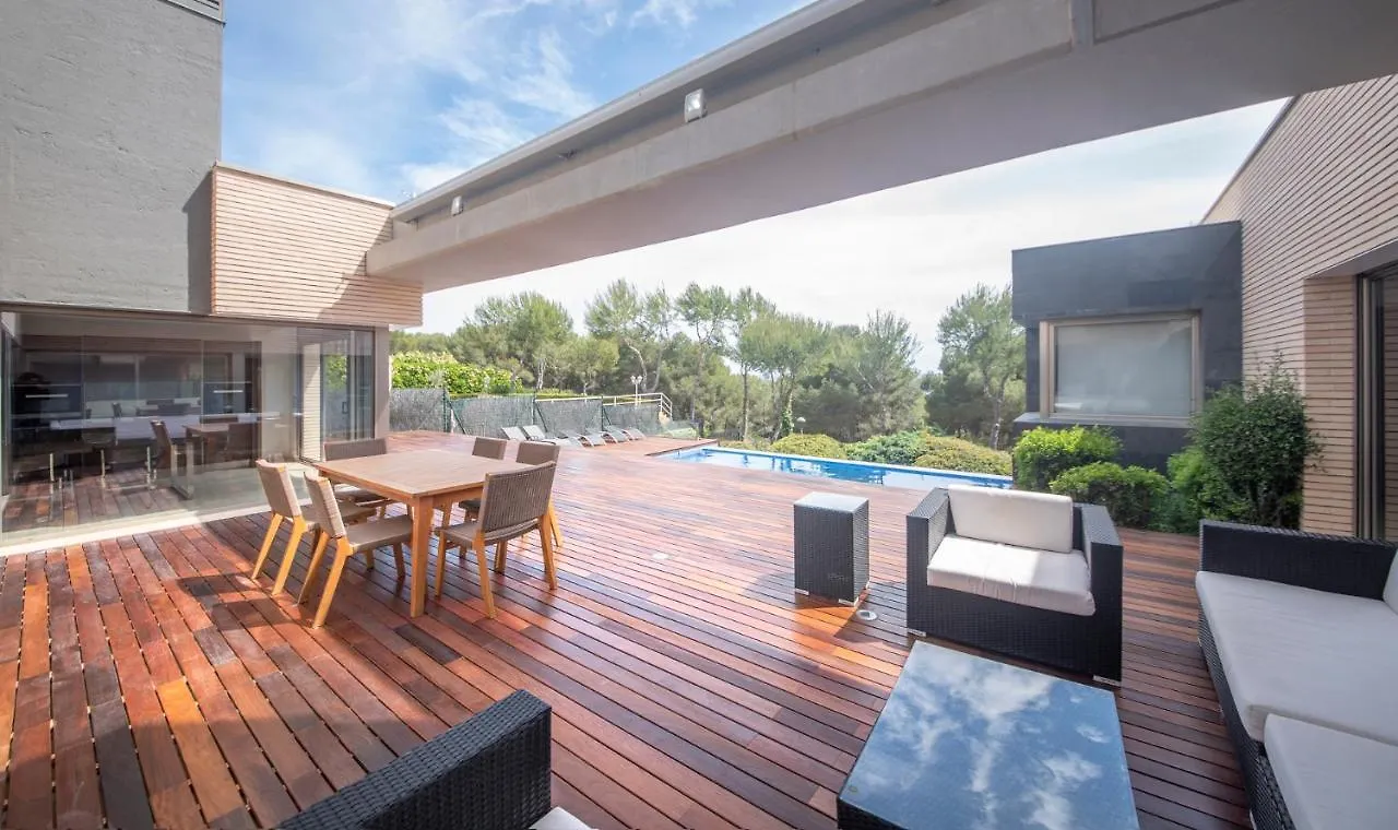 Limonium Deluxe Villa With Private Pool, Tarracohomes Tarragona