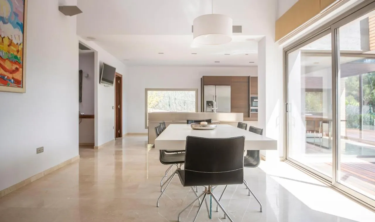 Limonium Deluxe Villa With Private Pool, Tarracohomes Tarragona
