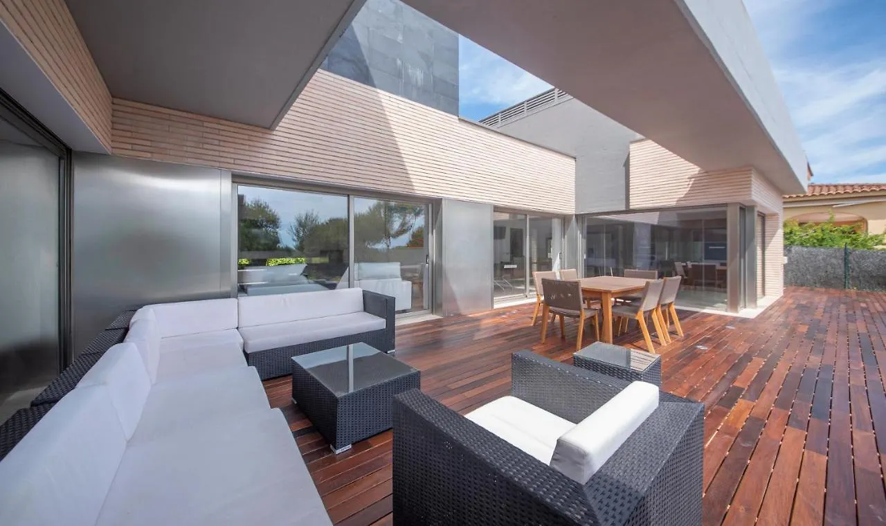 Limonium Deluxe Villa With Private Pool, Tarracohomes Tarragona