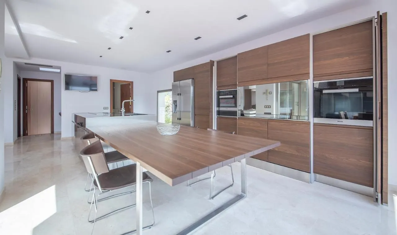 Limonium Deluxe Villa With Private Pool, Tarracohomes Tarragona